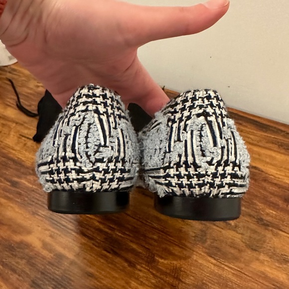 Chanel never worn flats AVAILABLE TILL 06/06 - Picture 8 of 10